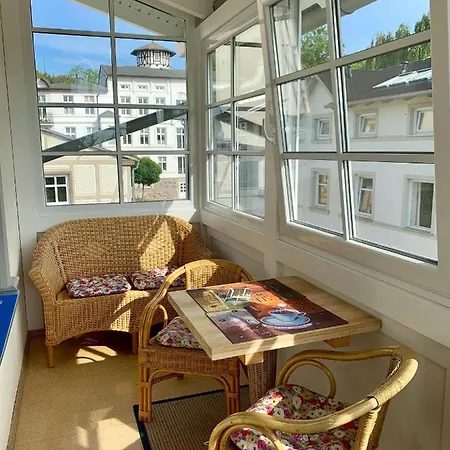 Villa-rosengarten-ferienwohnung-baumhaus-mit-seeblick Lejlighed *