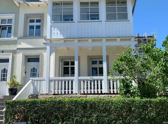 Lejlighed Villa-rosengarten-ferienwohnung-baumhaus-mit-seeblick Sassnitz